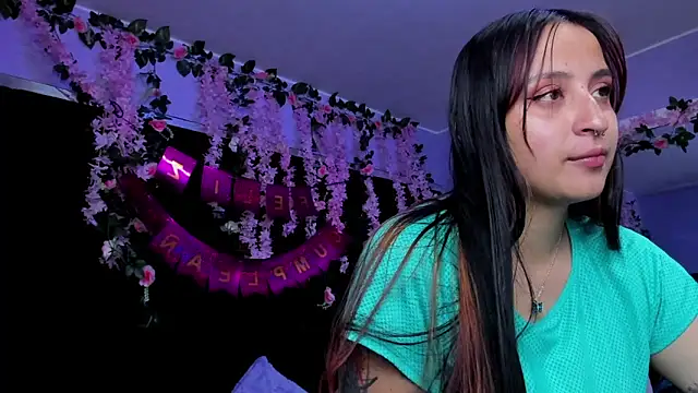 Gabyy Cooper  online show from November 5, 2025, 1:52 am