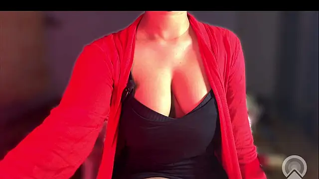 Snapshot of GiggleNGrind chatting on November 21, 2025, 4:17 pm GiggleNGrind online show from November 21, 2025, 4:17 pm