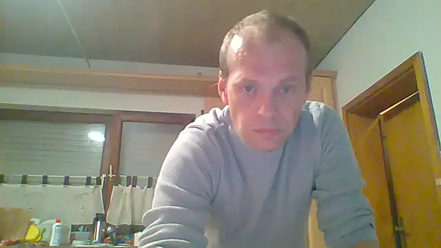 tommy3300 online show from November 13, 2025, 5:00 am