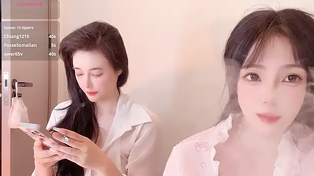 Snapshot of Follyise chatting on June 19, 2026, 2:12 pm Follyise online show from June 19, 2026, 2:12 pm
