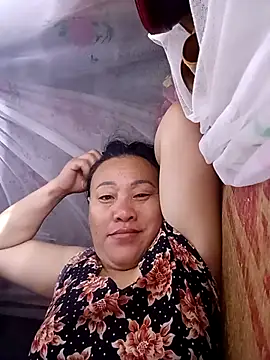 chich-bong online show from November 11, 2025, 7:41 pm