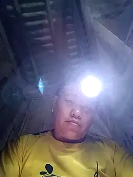 chich-bong online show from November 14, 2025, 1:26 pm