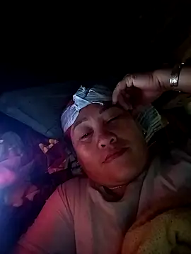 chich-bong online show from November 22, 2025, 2:27 pm