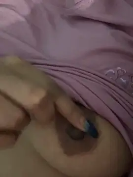 Snapshot of Cute_Marina chatting on November 22, 2025, 2:43 am Cute Marina online show from November 22, 2025, 2:43 am