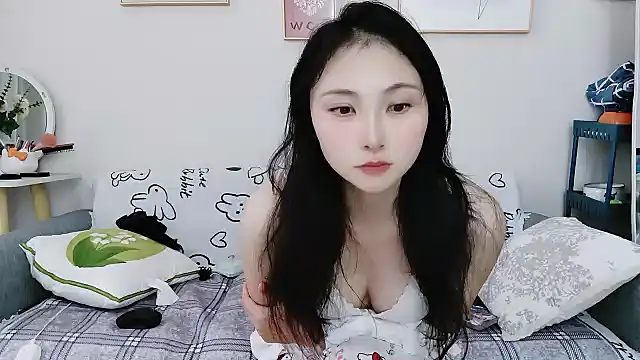 yuyan3929 online show from November 7, 2025, 6:07 am