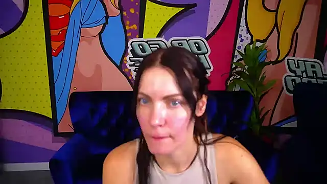 Snapshot of SofieMoons chatting on November 10, 2025, 1:49 pm SofieMoons online show from November 10, 2025, 1:49 pm