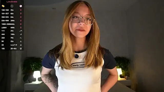 Snapshot of BarbaraViggiani chatting on November 26, 2025, 5:57 pm BarbaraViggiani online show from November 26, 2025, 5:57 pm