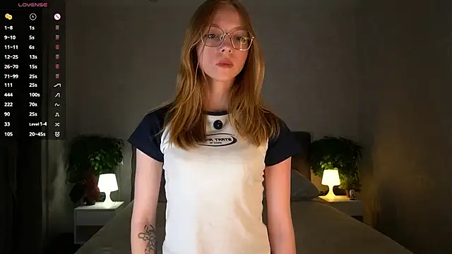 Snapshot of BarbaraViggiani chatting on November 24, 2025, 5:02 pm BarbaraViggiani online show from November 24, 2025, 5:02 pm