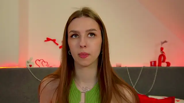 AliceAtkins online show from May 15, 2026, 6:22 am