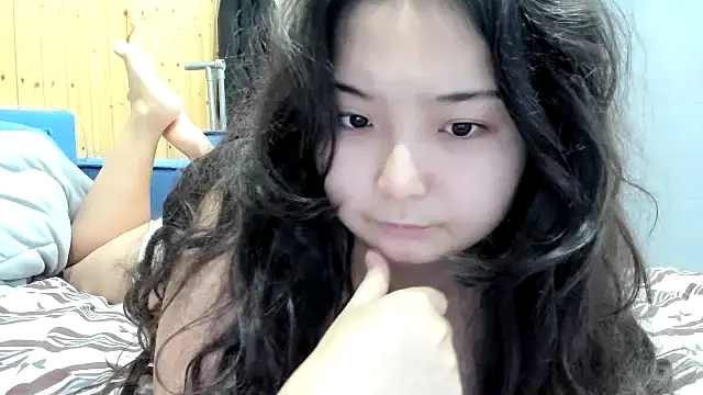 Snapshot of miomyao chatting on December 20, 2025, 3:53 am miomyao online show from December 20, 2025, 3:53 am