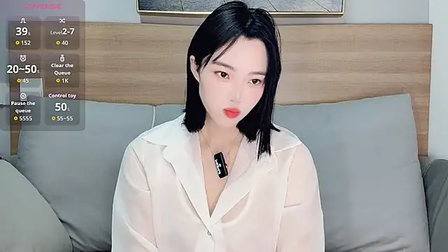 Snapshot of upoo7lt chatting on December 3, 2025, 1:06 am upoo7lt online show from December 3, 2025, 1:06 am