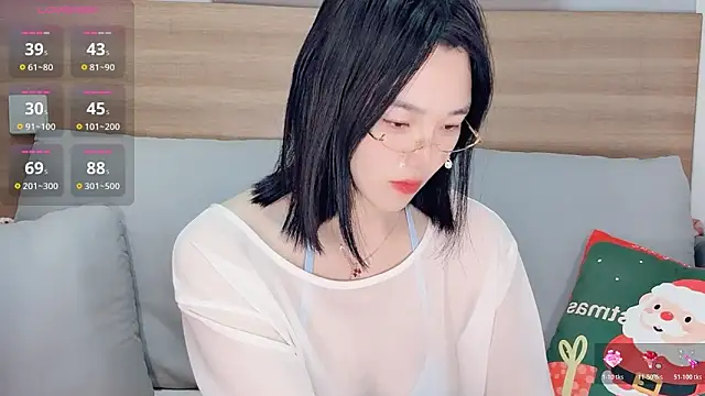 Snapshot of upoo7lt chatting on January 7, 2026, 10:59 pm upoo7lt online show from January 7, 2026, 10:59 pm