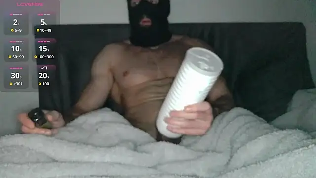 Masked Bull38 Uk online show from December 2, 2025, 1:28 am