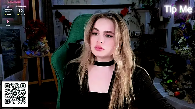 Jessi wxw online show from November 11, 2025, 9:15 am