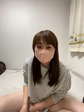 HONMONOHUUHU online show from November 21, 2025, 1:21 pm