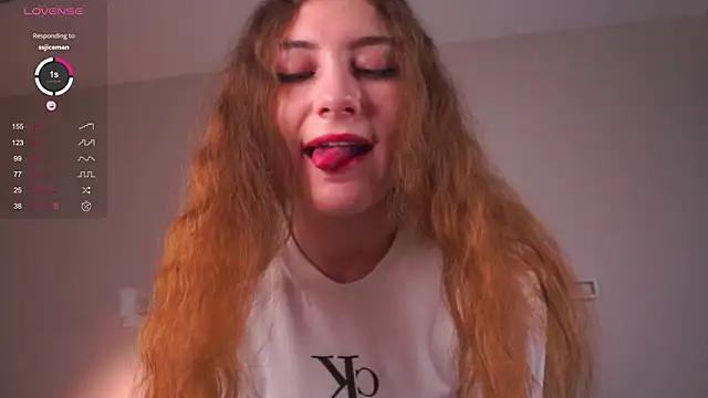 Snapshot of MegganKinson chatting on November 29, 2025, 5:18 am MegganKinson online show from November 29, 2025, 5:18 am