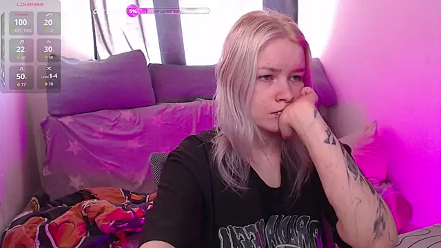 CherryNight6 online show from March 28, 2026, 4:46 am