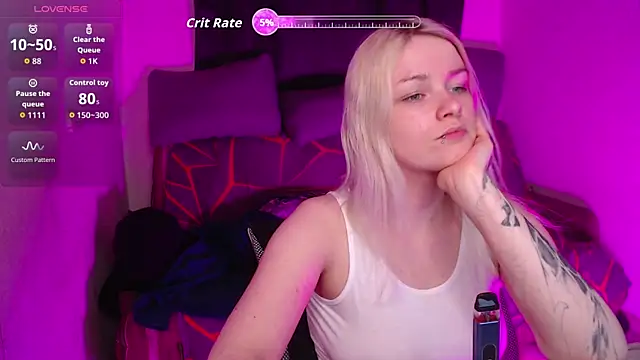 CherryNight6 online show from May 19, 2026, 9:11 pm