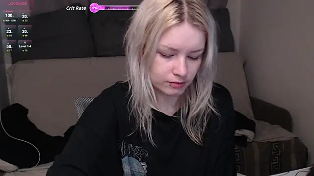 CherryNight6 online show from December 19, 2025, 9:50 pm