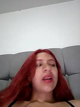 Snapshot of Lunatemptress4 chatting on December 15, 2025, 10:54 am Lunatemptress4 online show from December 15, 2025, 10:54 am