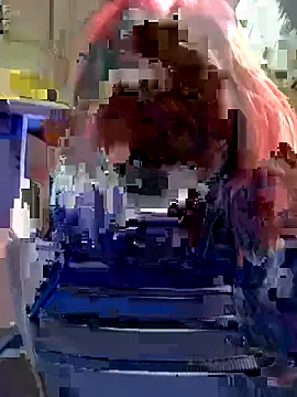 Snapshot of Lunatemptress4 chatting on December 17, 2025, 4:01 pm Lunatemptress4 online show from December 17, 2025, 4:01 pm