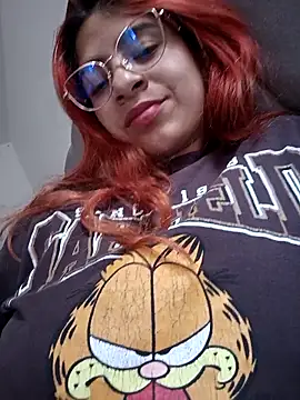 Snapshot of Lunatemptress4 chatting on December 3, 2025, 9:36 pm Lunatemptress4 online show from December 3, 2025, 9:36 pm