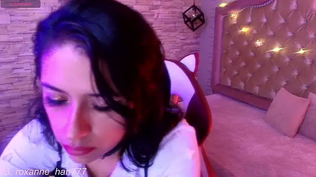 Roxanne Han online show from March 15, 2026, 12:01 pm