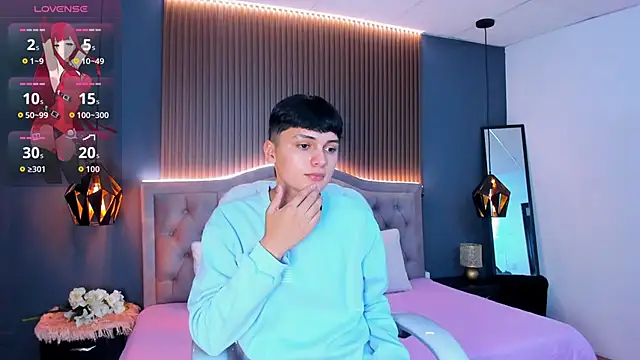 Snapshot of Maxii18_ chatting on October 29, 2025, 6:51 pm Maxii18 online show from October 29, 2025, 6:51 pm