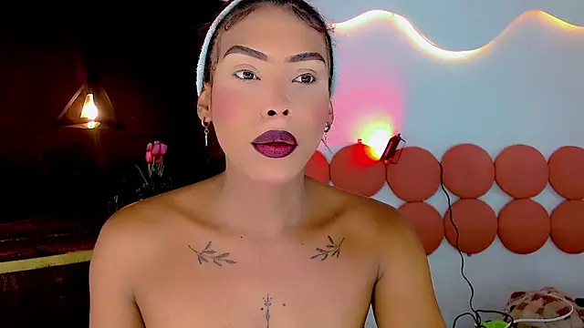 Snapshot of JessiValentin chatting on June 17, 2026, 12:48 pm JessiValentin online show from June 17, 2026, 12:48 pm