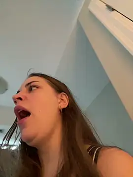 elliepixie online show from February 20, 2026, 7:16 pm