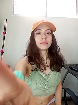 Girl sweet online show from November 28, 2025, 3:34 pm