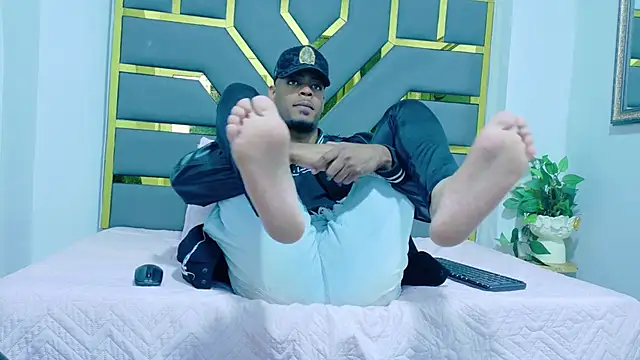 Neytanmalcon online show from November 20, 2025, 8:53 pm