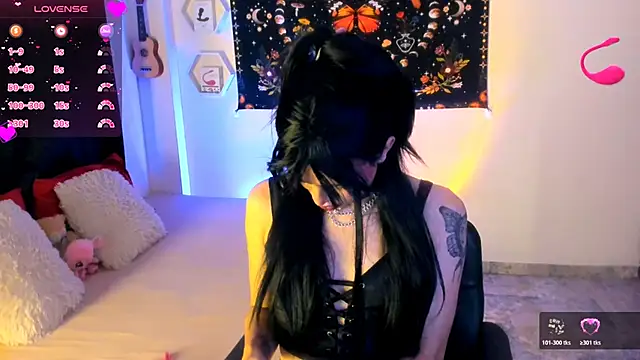 Snapshot of AdelineEsposito chatting on November 3, 2025, 4:28 am AdelineEsposito online show from November 3, 2025, 4:28 am