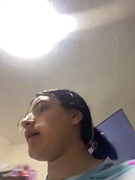 Snapshot of Sophiahilt0n_ chatting on November 6, 2025, 11:58 am Sophiahilt0n online show from November 6, 2025, 11:58 am