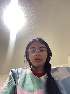 Snapshot of Sophiahilt0n_ chatting on November 5, 2025, 11:46 am Sophiahilt0n online show from November 5, 2025, 11:46 am