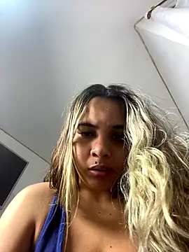 sofia montclair online show from November 17, 2025, 5:22 am