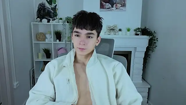 YamiTwink online show from December 14, 2025, 8:47 pm