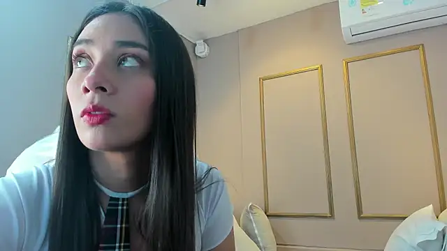 Snapshot of NahimiThompson chatting on November 28, 2025, 7:36 pm NahimiThompson online show from November 28, 2025, 7:36 pm