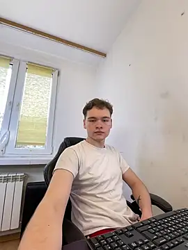 danielxfun online show from December 21, 2025, 11:12 am