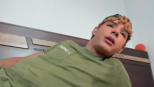 Daark Eros online show from November 30, 2025, 7:03 pm