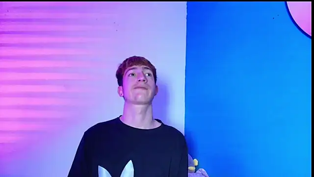 Snapshot of Erick_Taylor3 chatting on February 18, 2026, 8:27 pm Erick Taylor3 online show from February 18, 2026, 8:27 pm