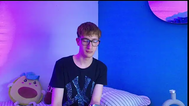 Snapshot of Erick_Taylor3 chatting on February 6, 2026, 8:27 pm Erick Taylor3 online show from February 6, 2026, 8:27 pm