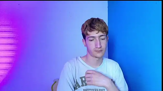 Snapshot of Erick_Taylor3 chatting on February 19, 2026, 8:39 pm Erick Taylor3 online show from February 19, 2026, 8:39 pm