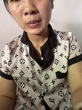 Snapshot of Minaeruei chatting on May 17, 2026, 4:12 am Minaeruei online show from May 17, 2026, 4:12 am