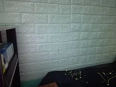 May2k2 online show from November 13, 2025, 3:49 pm