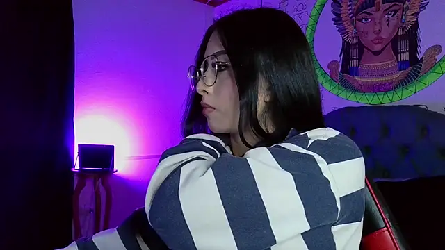 Snapshot of melissa__dolce chatting on December 16, 2025, 10:14 pm melissa dolce online show from December 16, 2025, 10:14 pm