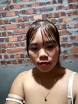 nachi-baby online show from October 25, 2025, 9:15 pm