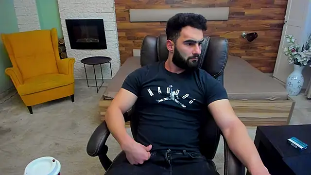 Snapshot of MicahLane chatting on November 19, 2025, 5:07 am MicahLane online show from November 19, 2025, 5:07 am