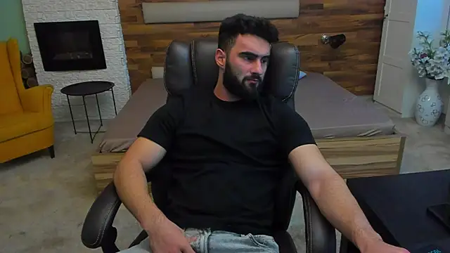 Snapshot of MicahLane chatting on November 4, 2025, 5:33 am MicahLane online show from November 4, 2025, 5:33 am