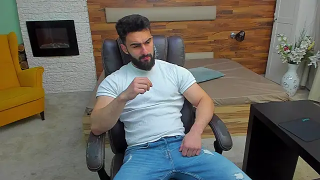 Snapshot of MicahLane chatting on February 11, 2026, 5:40 am MicahLane online show from February 11, 2026, 5:40 am